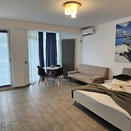 شقة Summer Beach & Pool Family Deluxe Studio Prima Linie La Mare-parcare Năvodari