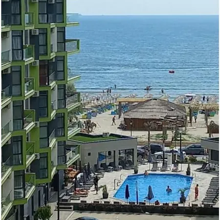 Summer Beach & Pool Family Deluxe Studio Prima Linie La Mare-parcare *