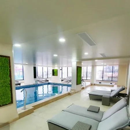 Summer Beach & Pool Family Deluxe Studio Prima Linie La Mare-parcare شقة *