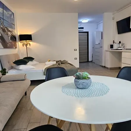 Summer Beach & Pool Family Deluxe Studio Prima Linie La Mare-parcare Appartamento *